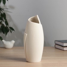 VAZA Ceramics Table 