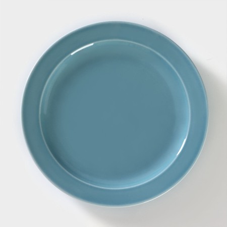 Small “watercolor” plate, d = 24 cm, blue color