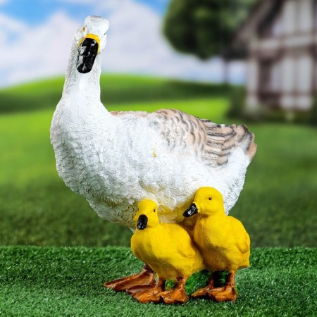Garden figure "Duck with ducklings" 28x30x17cm