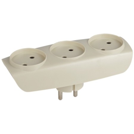 Razeler electric era SP-3-I into 3 sockets without grounding 16A ivory