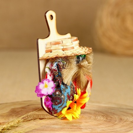 The amulet "Brownie on the board", 14 cm, mix-1