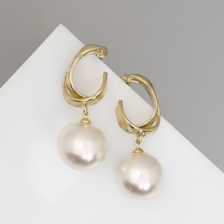 Earrings with pearls "bead" Bright halo, color gold
