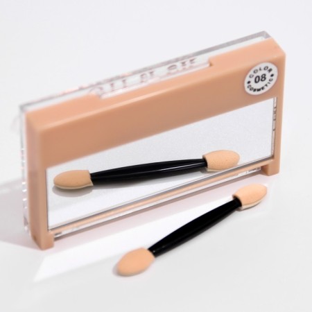 Palette of shadows for the eyelids, 3 colors-4