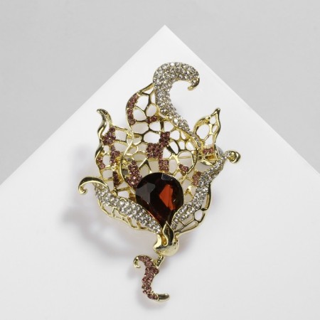 Brooch "Flower" melting, white-bearded color in gold