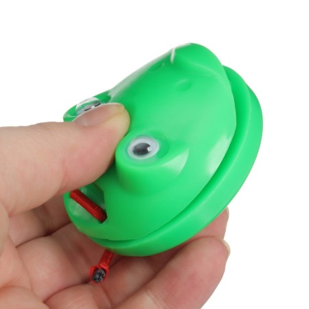 A set of rattles "Frogsat", 3 pcs., Castanets + marakas, color green, crumb I-9