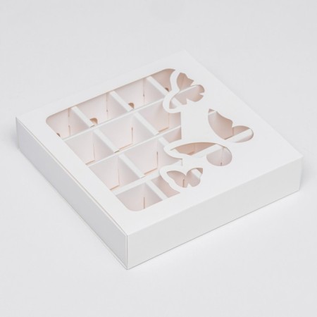 Box under 16 sweets cutting down, "butterflies", white 17.7 x 17.7 x 3.8 cm-2