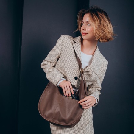 Women's bag on magnet Textura, average size, brown color-9