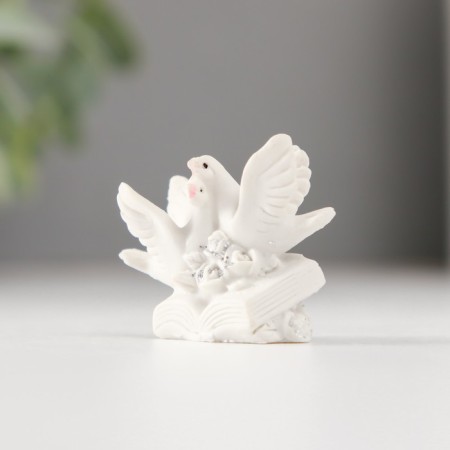 Polystone souvenir "Doves on the book" Mix 3.8 cm-3