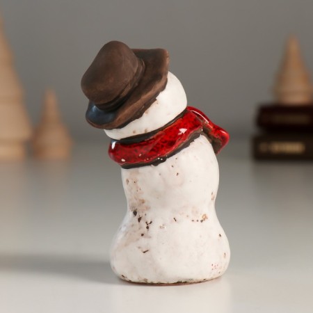 Souvenir Ceramics "A joyful snowman in a hat and red scarf" 4.3x5.8x8.9 cm-2