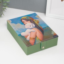 Casket leatherette for jewelry with a mirror 