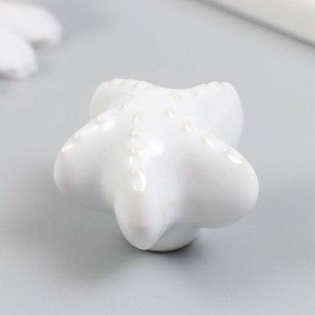 Handle for the casket ceramics, metal "Moskaya star" White 4.6x4.6x3.3 cm-1