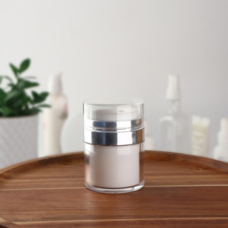 A bottle of storage with a dispenser of 30ml D5.4*5.4*7.6 cm Bel/silver dump-1