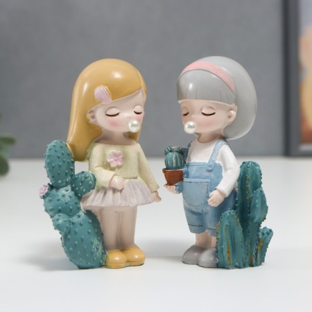 Polystone souvenir "Baby with bubble and cacti" MIX 10x4x6 cm-1