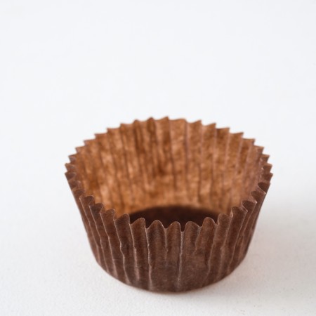 Brown baking uniform, 3 x 1.8 cm-1