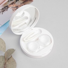 Contain for contact lenses 
