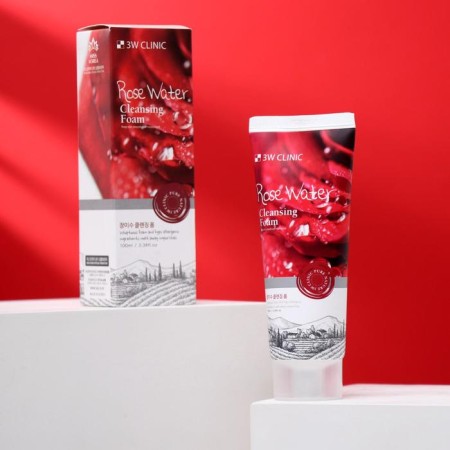 Foam for faces with 3W Clinic Rose Water Cleansing Foam pink water, moisturizing 100 ml