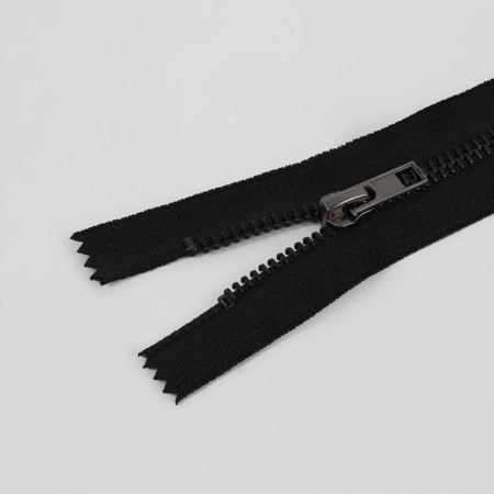 Metal zipper, No. 5, non -proceeding, castle machine, 18 cm, black/black nickel color-1