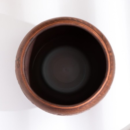 A hot pot of 0.7 l, 13x13x13cm, Angob-4