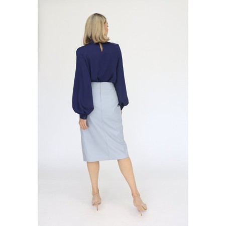 Blouse with the assembly on the front, size 50-2
