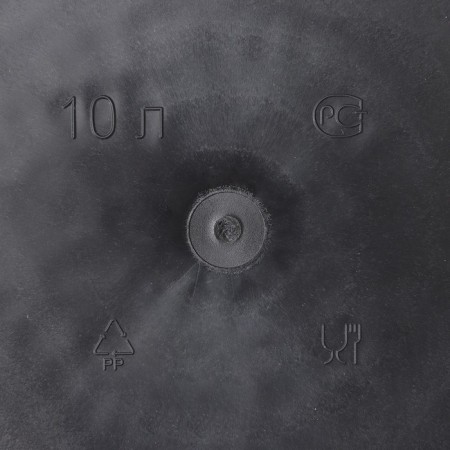 A household bucket with a measured scale "Dachnaya", 10 l, the color is black-3