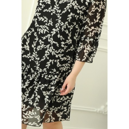 Women's dress, size 52-5