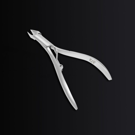 Manicure nippers for the cuticle Premium Satin, ergonomic, 9.3 cm, blade length - 7 mm, silver color-3