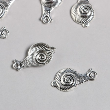 Decor for creativity Metal "Snail" silver 1.6x3.1 cm