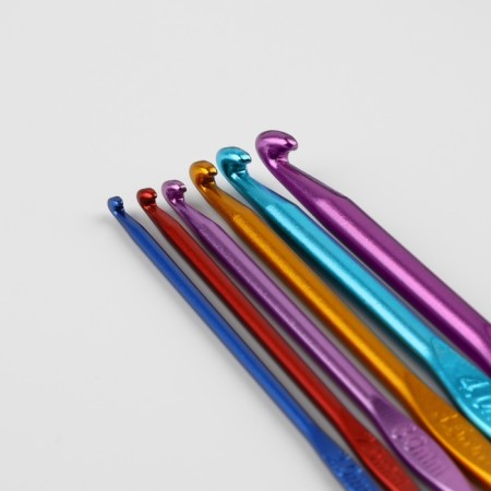 A set of hooks for knitting, d = 2-4.5 mm, 14.5 cm, 6 pcs, color colorful color-3