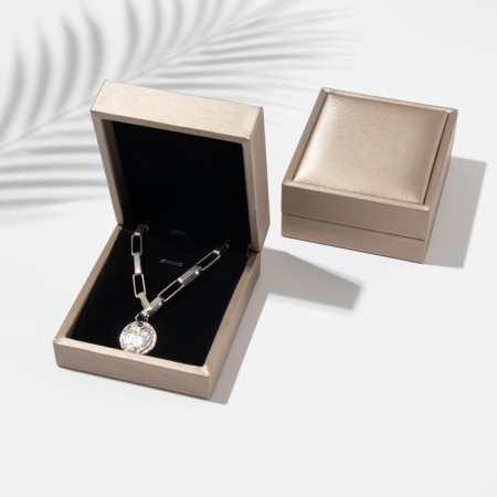 Case for the pendant "Quadro" classic, 7.4 × 8.5, the color of coffee silver-2