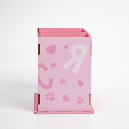 Organizer for the office developing a "cat"-4