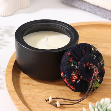 Aromatic candle "Soy Wax", passion, black, 9x9 cm-1