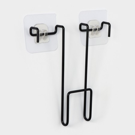 The holder is universal, 14 × 15 cm, the color is black-2