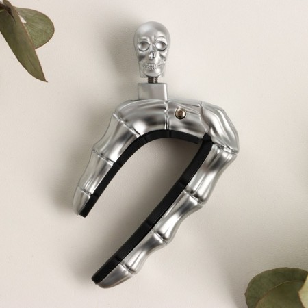 Kapodastr for the guitar "Skull" Music Life, silver-2