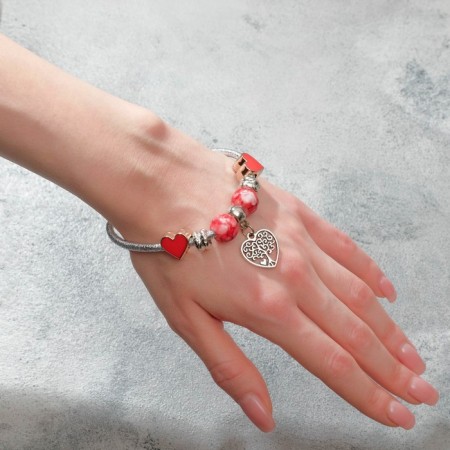 Margeri Bracelet on the thread, wood in the heart, l = 18 cm, red color in silver-4