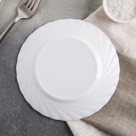 Plate flat Trianon, d = 15.5 cm, white color-1