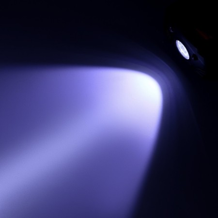 Battery voluntary flashlight, 20 watts, 1000 mAh, LED-3