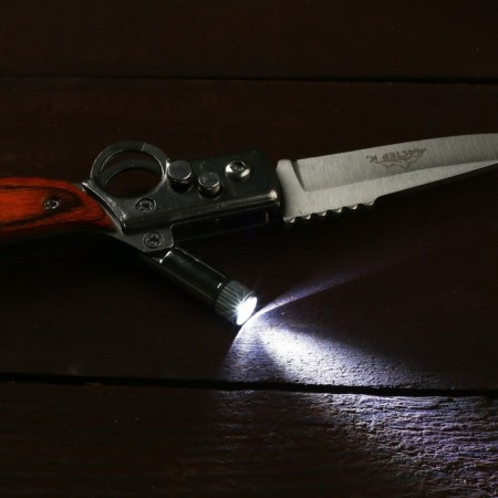 A folding semi -automatic "gun", a blade 7 cm, with a flashlight,-1