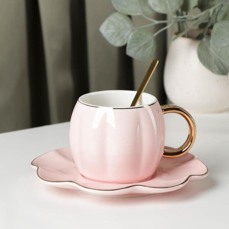 Tea couple ceramic "flower", 3 objects: a cup 240 ml, a saucer d = 16 cm, spoon, pink color