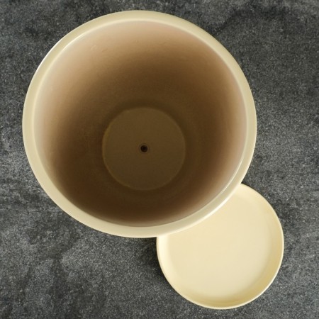 Flower Pot "Fog" with a pallet 8l-2