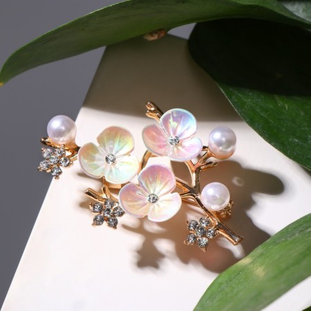 Baroch Baroque "Flowers Sakura", white color in gold
