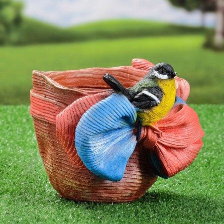 Figure pot "Bird on a hat with a bow" 21x17cm, mix-11