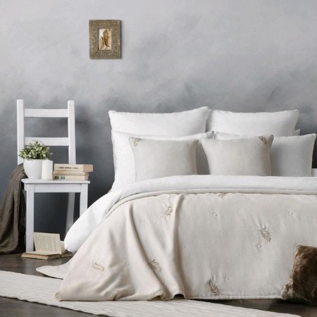 Set "MIKA": a bedspread 160 x 220 cm, pillowcases 40 x 40 cm - 2 pcs, beige-1