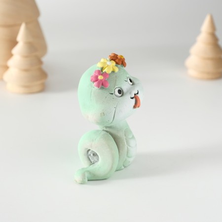 Polystone souvenir "Snake with a flower wreath" MIX 4.5x4x6.5 cm-2