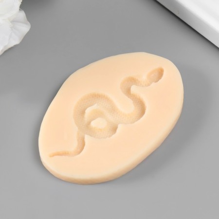 New Year's Mold Silicon "Snake. Scales." 0.3x6x2.5 cm-2