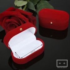 The case velvet for earrings “Oval elongated” 7.5 × 4, the color is red, the insert is white
