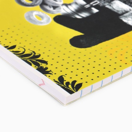 Subject notebook A5, 48 liters on the paper clip “Bright. Russian language »Twin varnish, uf lacquer, congruh-1