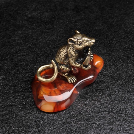 Souvenir "Mouse with a piece of cheese", brass, amber-4