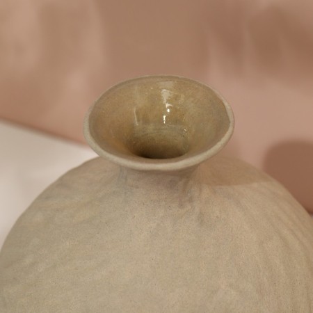 Vase for flowers decorative art color white 20 x 14 x 14 cm-4