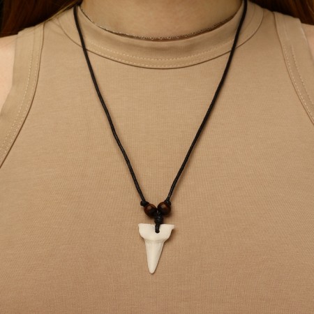 Pendex “fang” fragment, white color on a black lace, 42 cm-3