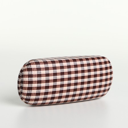 Case for glasses on a cracker, length 16 cm, brown color